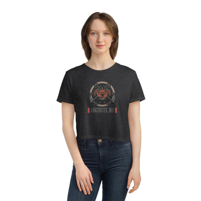 ANACORTES CRAB Women's Flowy Cropped Tee