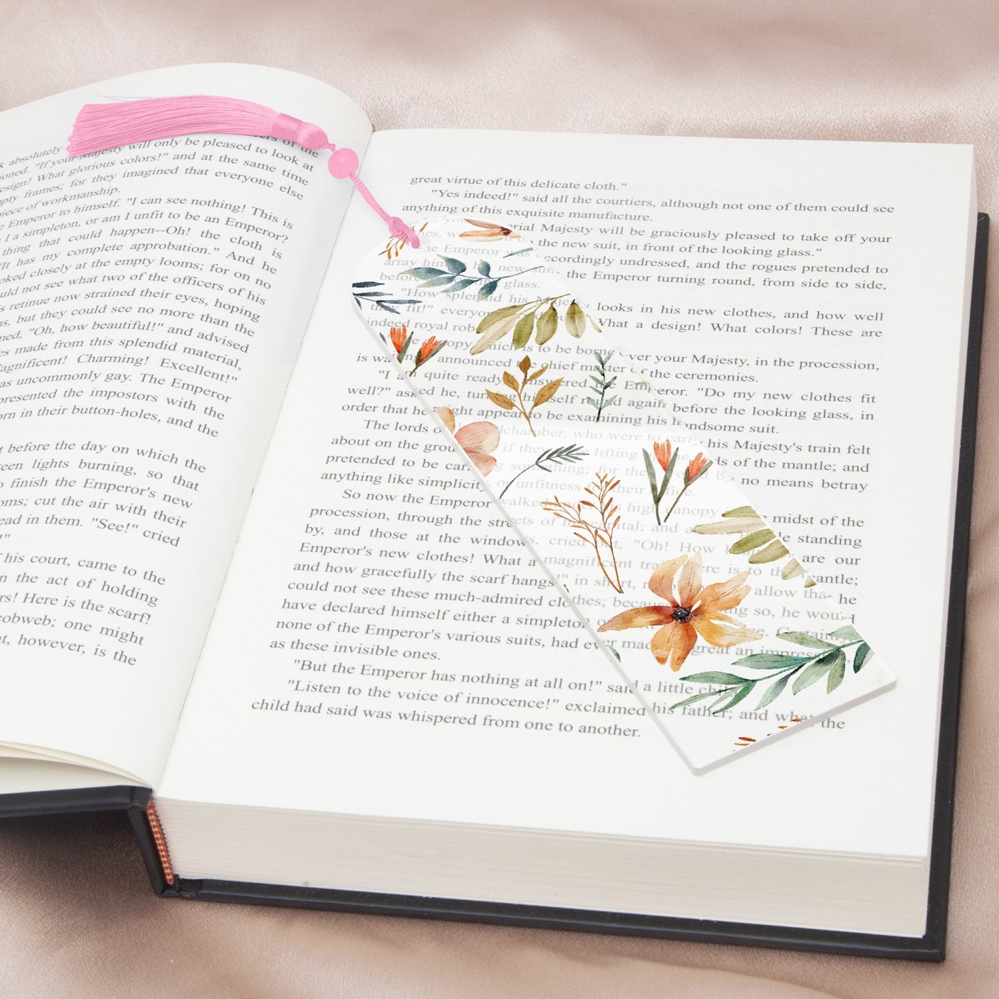 1118. Acrylic Bookmark - Semicircle