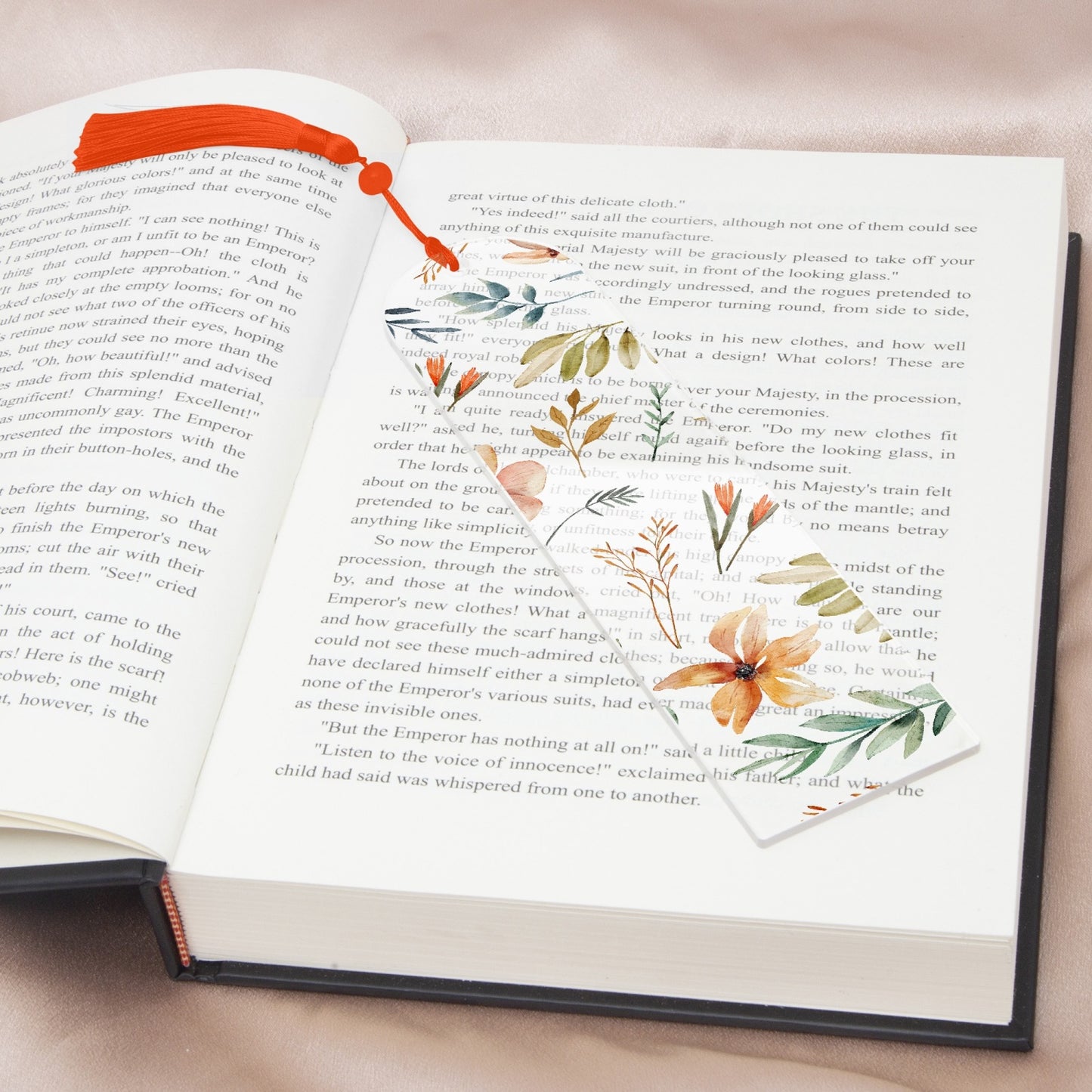 1118. Acrylic Bookmark - Semicircle
