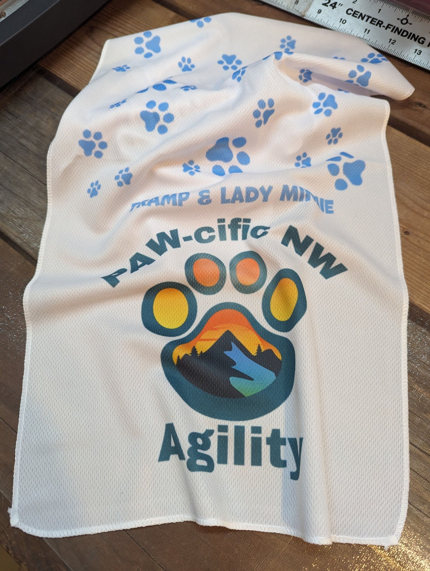 CUSTOM  COOLING TOWEL