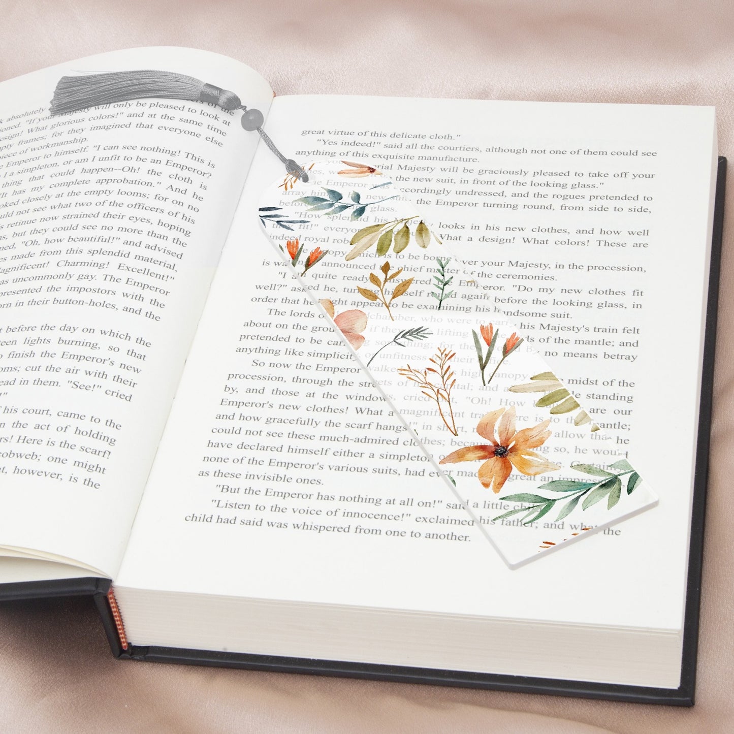 1118. Acrylic Bookmark - Semicircle